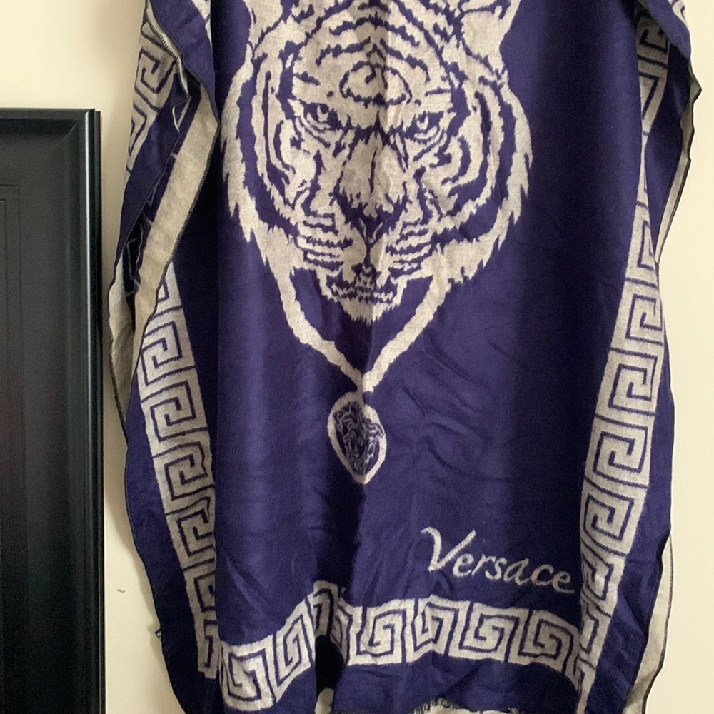 Versace scarf 100%wool